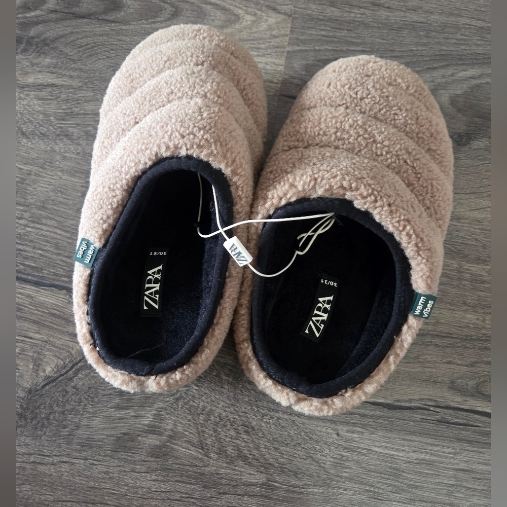ZARA Girls Slippers Size 30/31 ( 12/13 US ) NEW